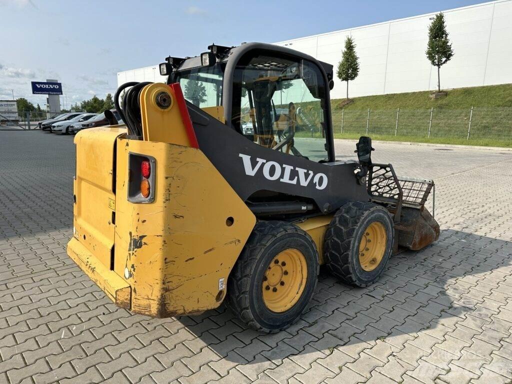 Volvo MC70C 滑移装载机