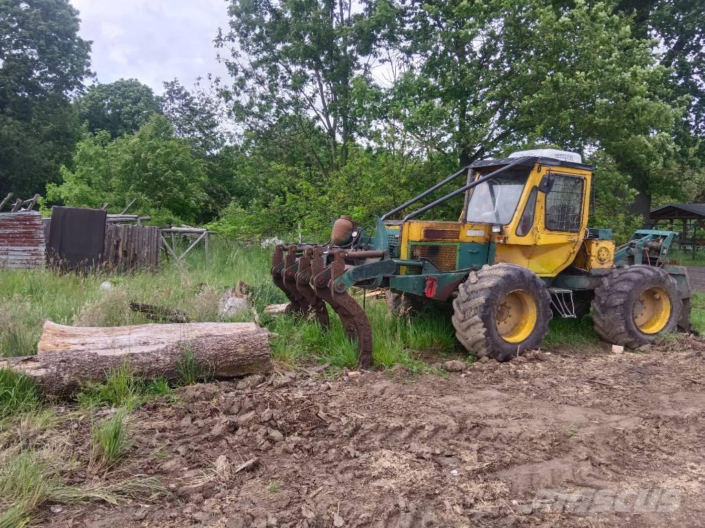 HSM 807 林业拖拉机