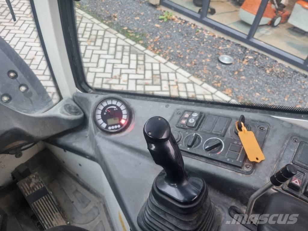 Liebherr l506c 轮式装载机