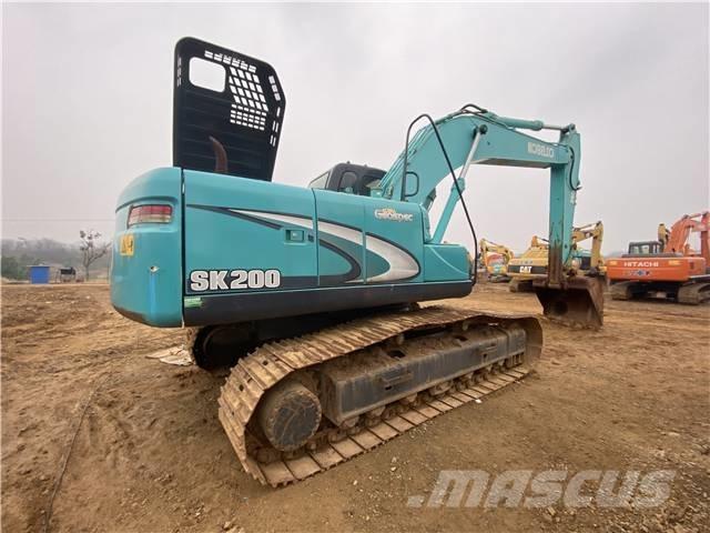 Kobelco SK 200 履带挖掘机