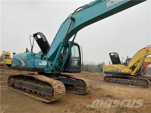 Kobelco SK 200 履带挖掘机