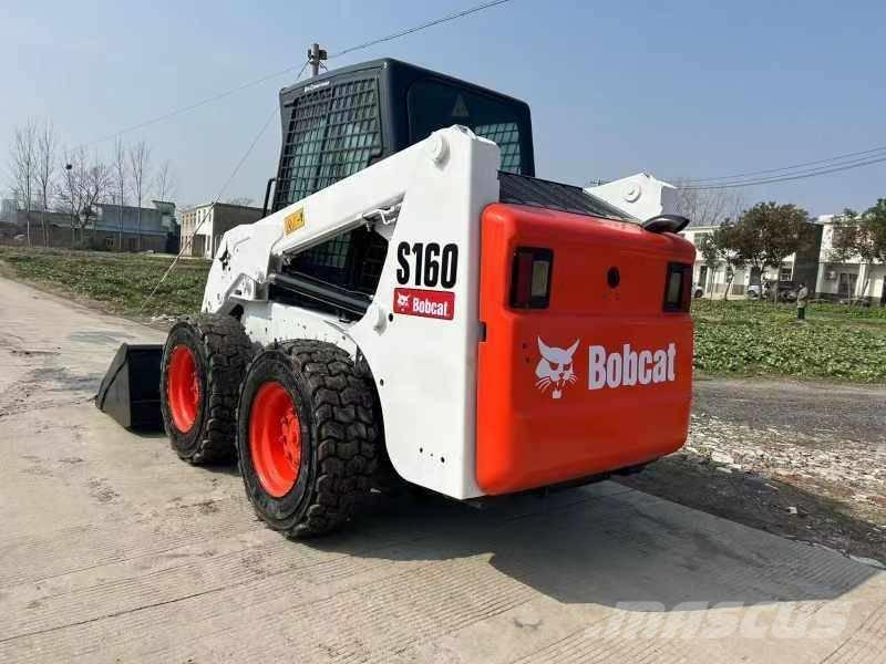 Bobcat S 160 滑移装载机