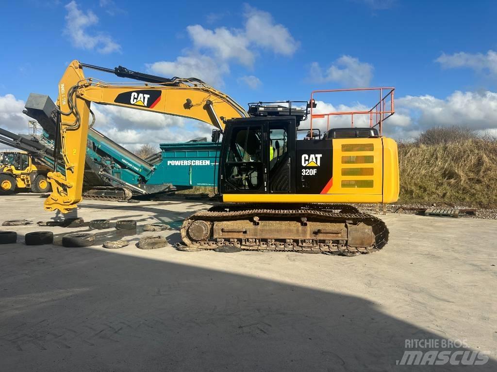 CAT 320FL 履带挖掘机
