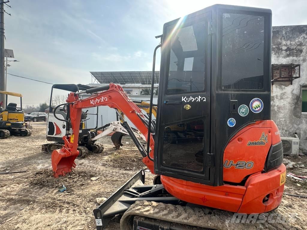 Kubota U 20 履带挖掘机