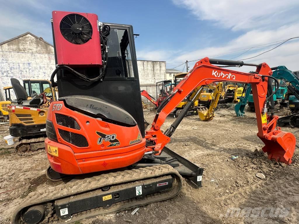 Kubota U 20 履带挖掘机