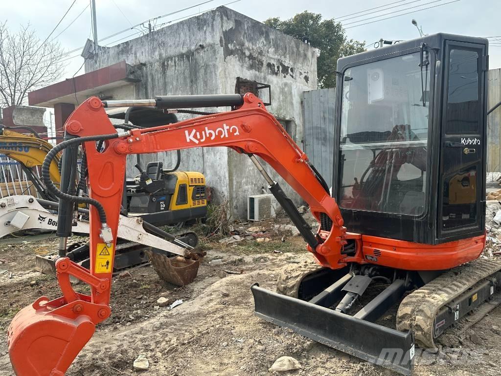 Kubota U 20 履带挖掘机