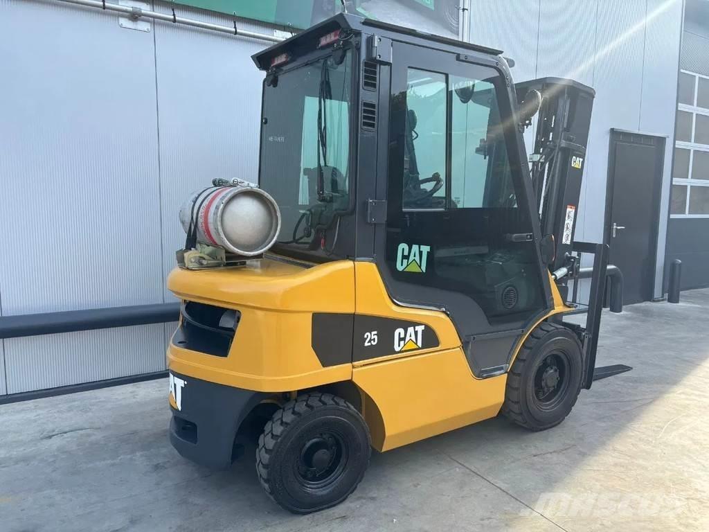 CAT GP25N Heftruck 天然气叉车