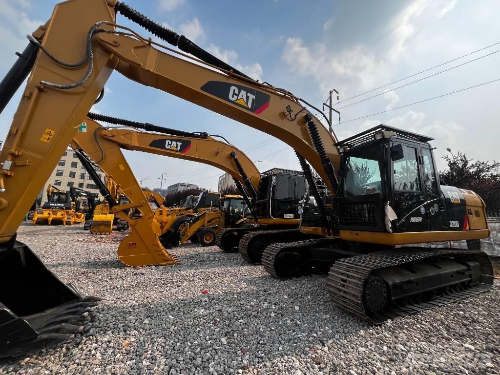 CAT 320 D 履带挖掘机