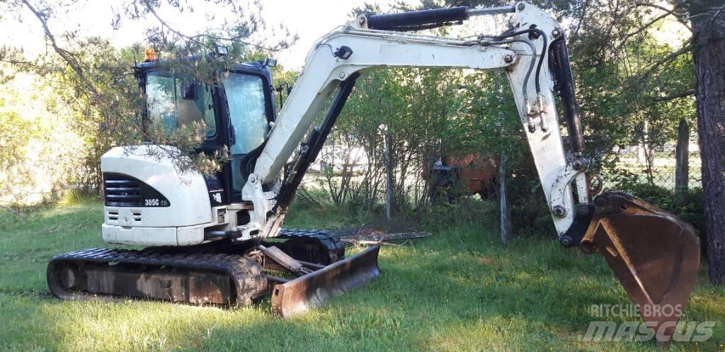 CAT 305 CR 小型挖掘机