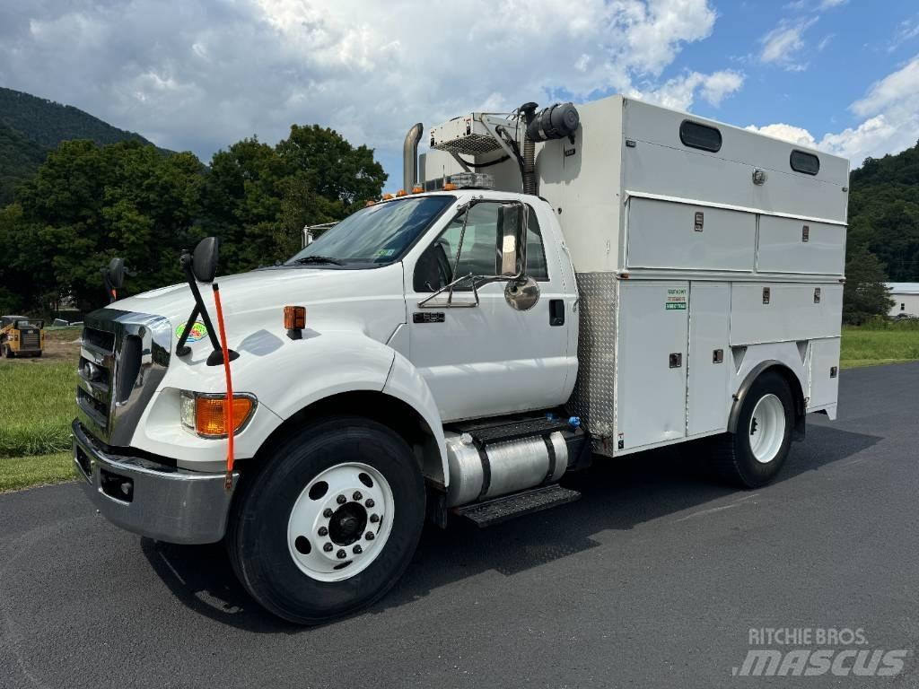 Ford F 650 皮卡车