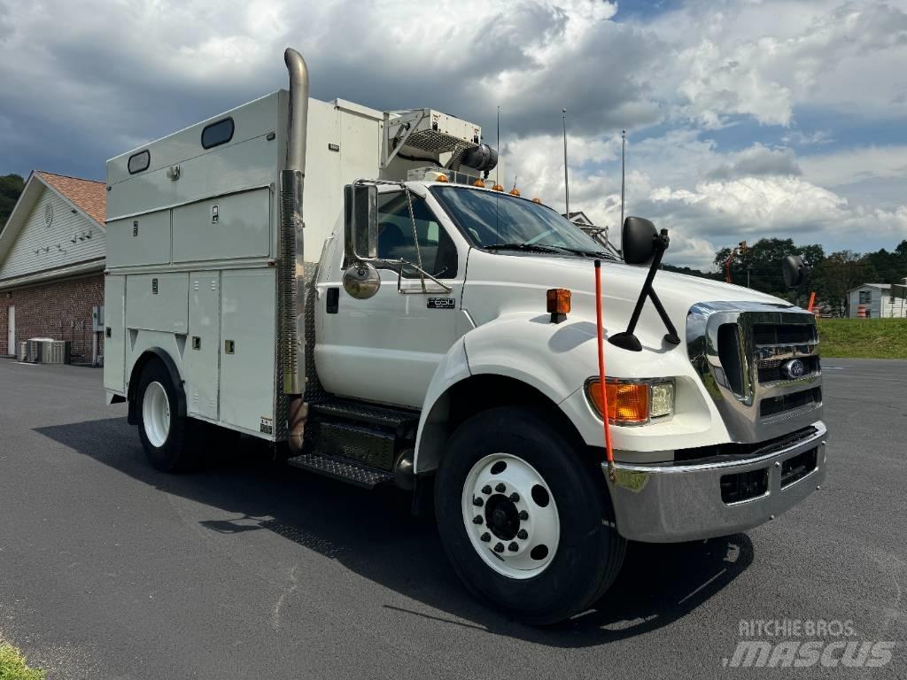 Ford F 650 皮卡车