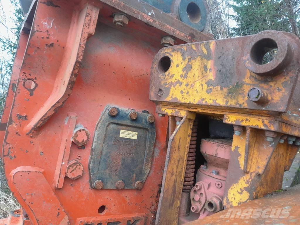 NPK E-216B 破碎锤