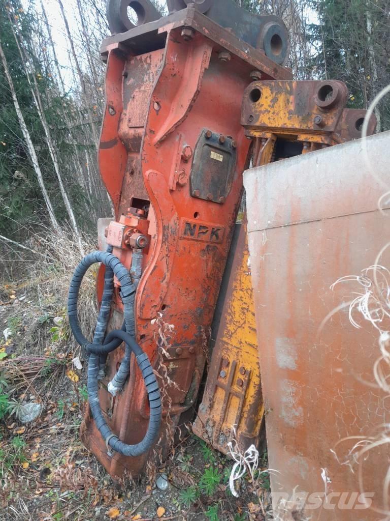 NPK E-216B 破碎锤