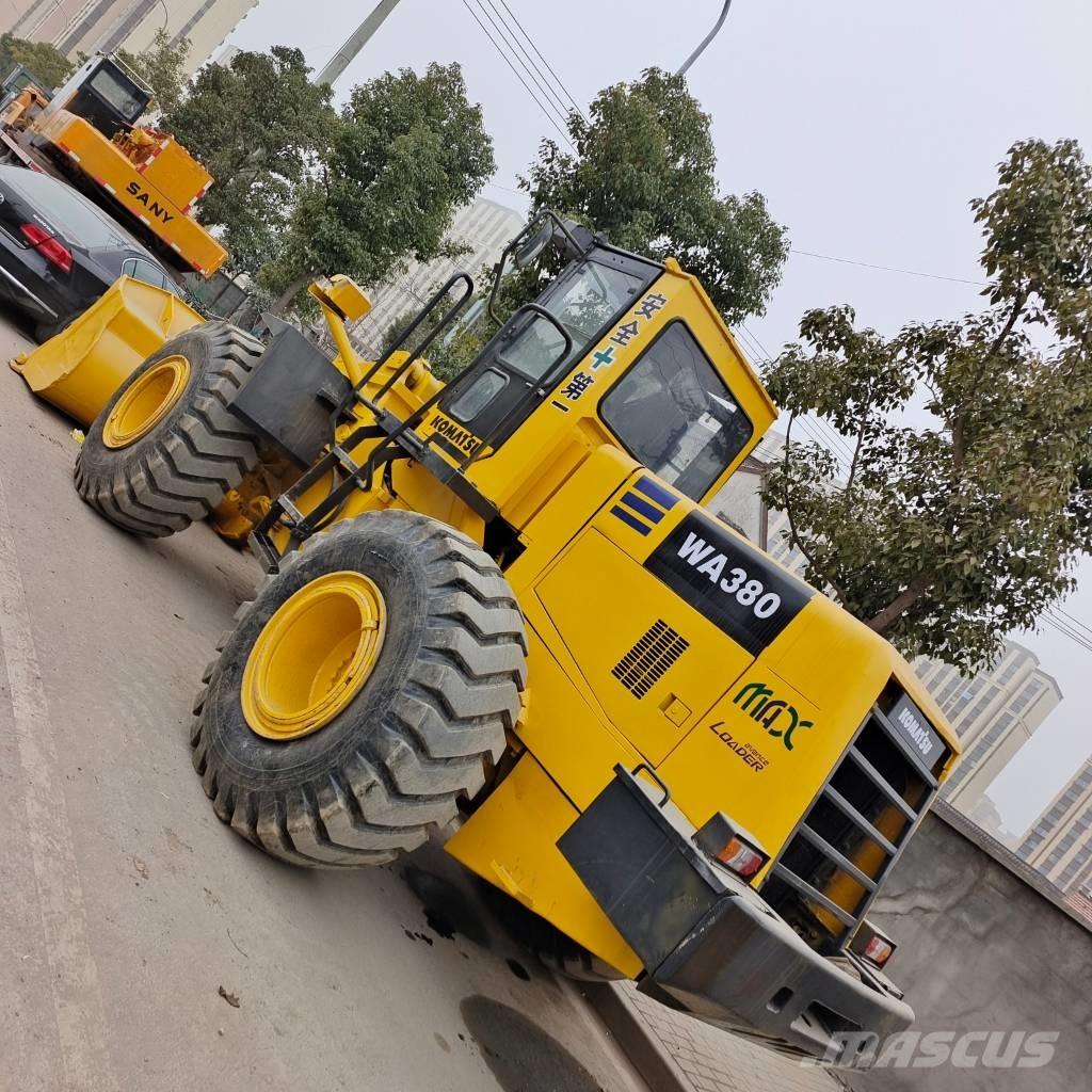 Komatsu WA 380-2 轮式装载机