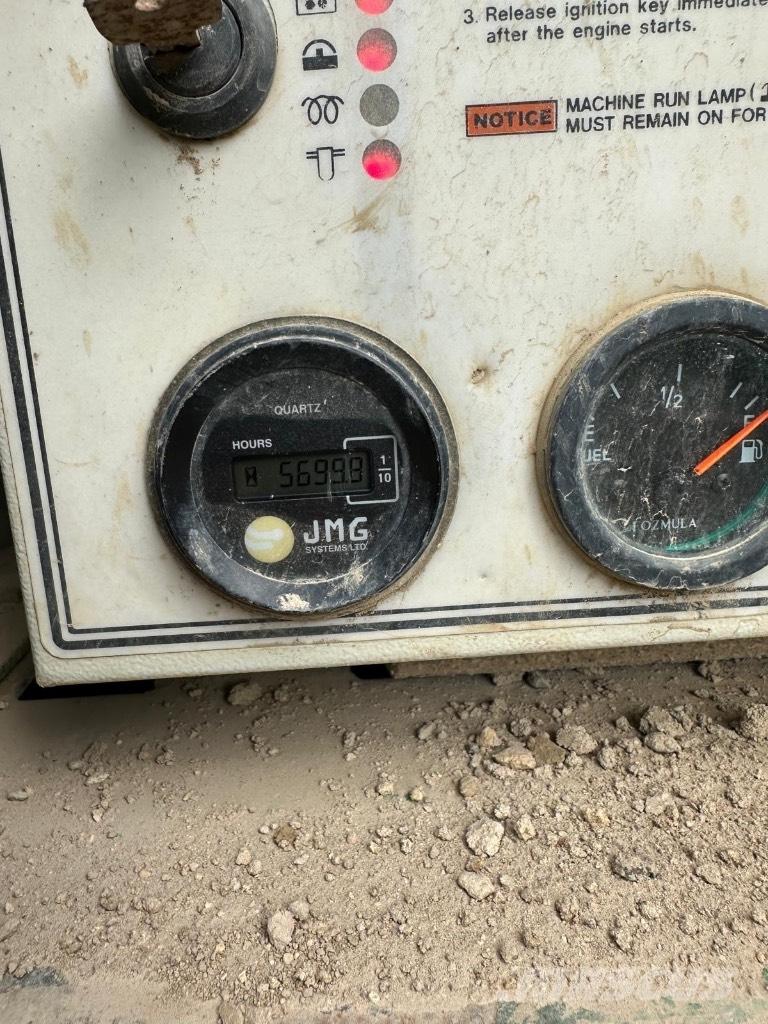 McCloskey R105 振动筛