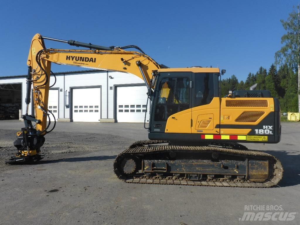 Hyundai HX180L 履带挖掘机