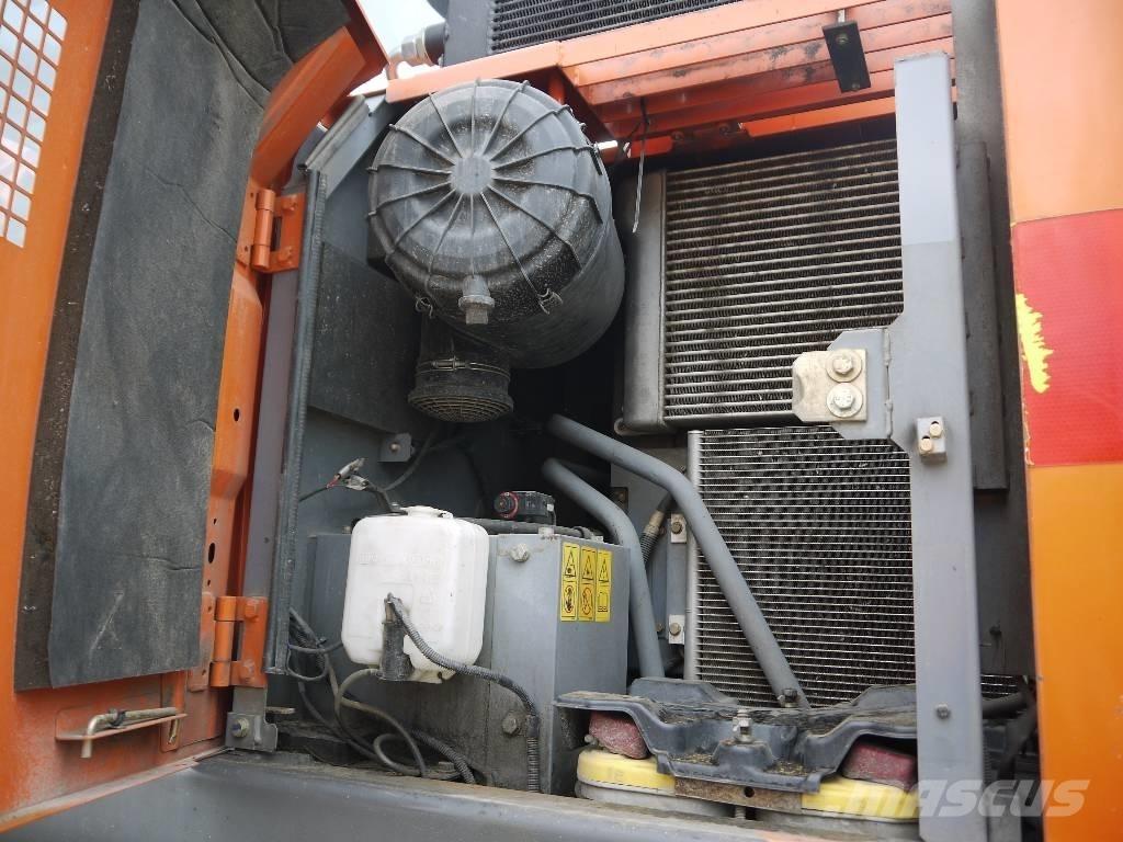 Hitachi ZX 145 W-3 轮式挖掘机