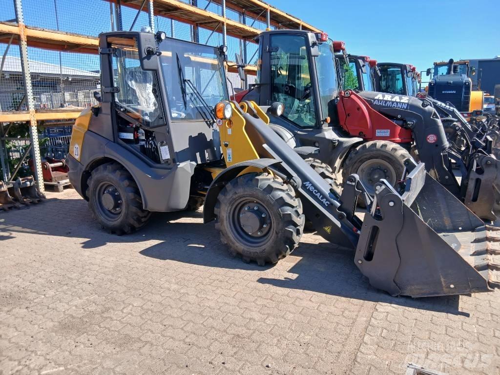Mecalac AX 700 轮式装载机