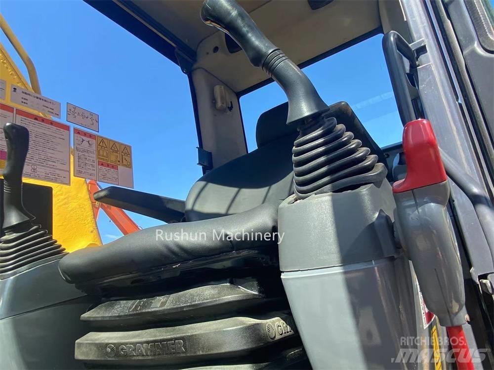 Komatsu PC 200 履带挖掘机
