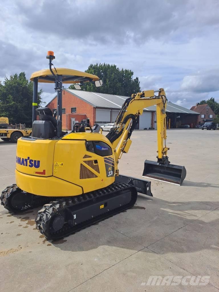 Komatsu PC33E-6 小型挖掘机