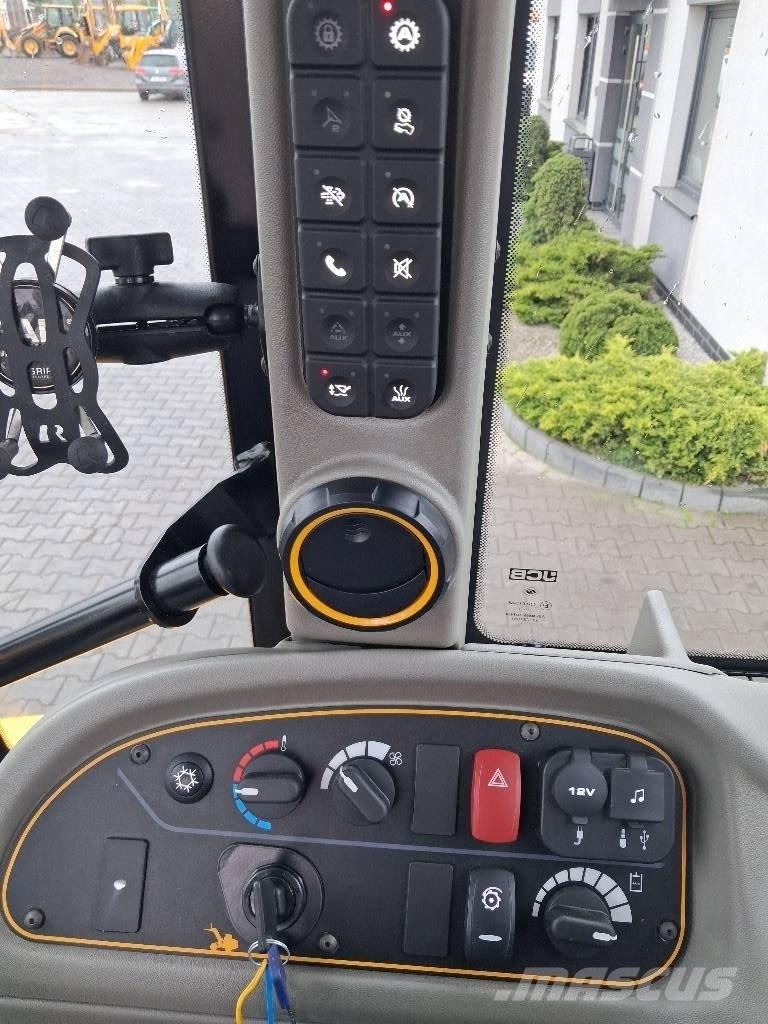 JCB TM 320 S AGRI 电动叉车