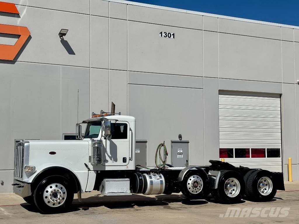 Peterbilt 389 牵引车