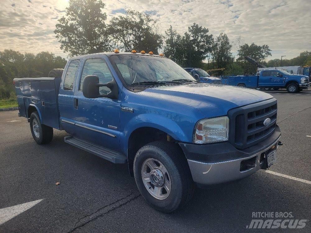 Ford F 350 XL SD 皮卡车