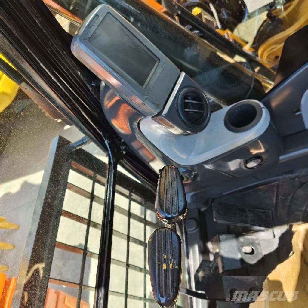 CAT 320 D 履带挖掘机
