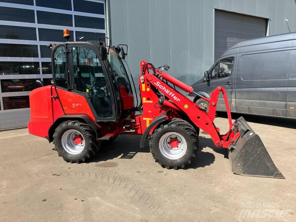 Schäffer 4360 小型装载机