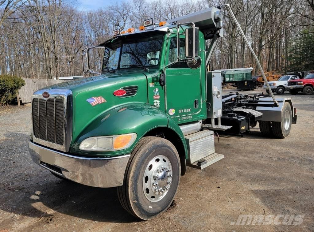 Peterbilt 337 牵引车