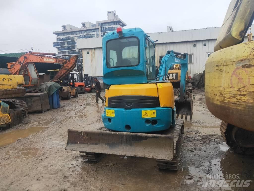 Kubota U 30 小型挖掘机