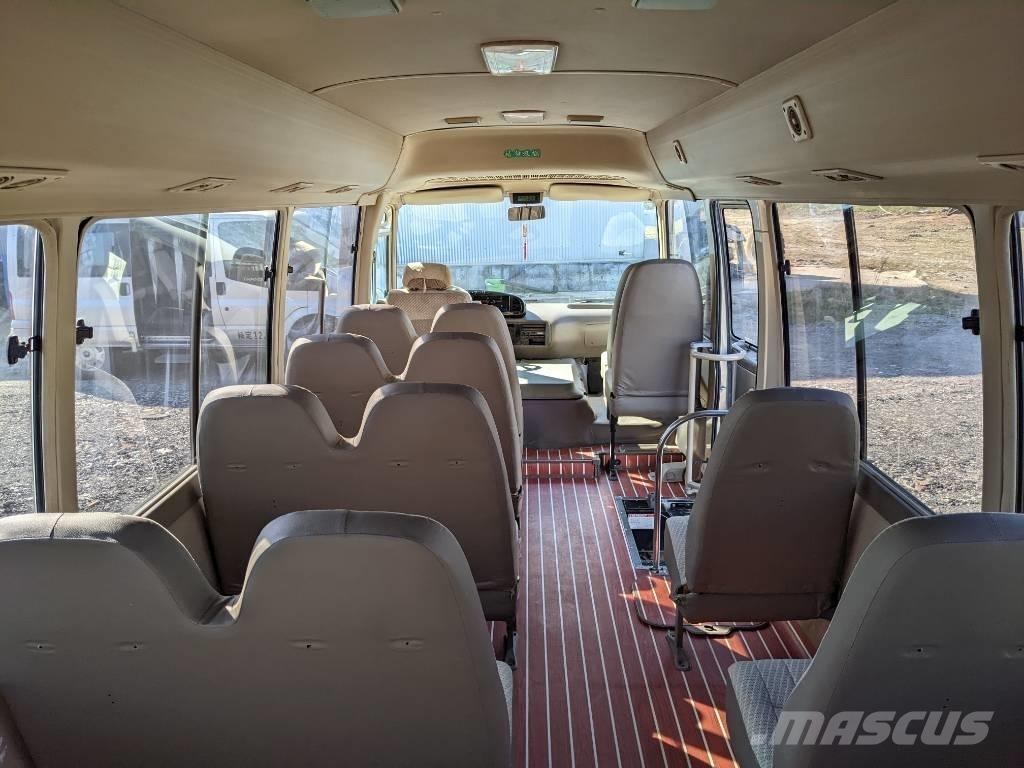 Toyota Coaster Bus 迷你巴士