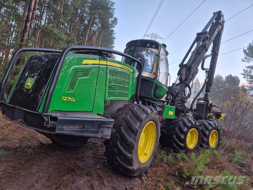 John Deere 1270 E 收割机