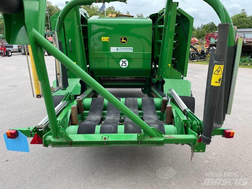 John Deere 744 H 圆捆打捆机