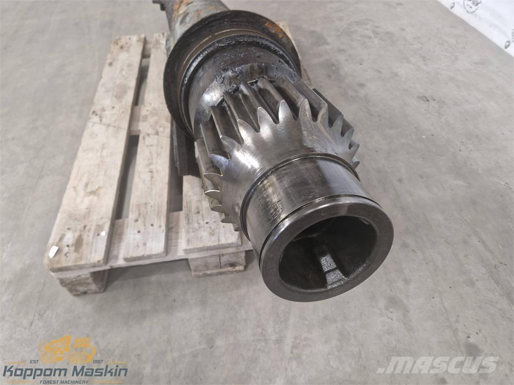 Komatsu 130F 货运起重机