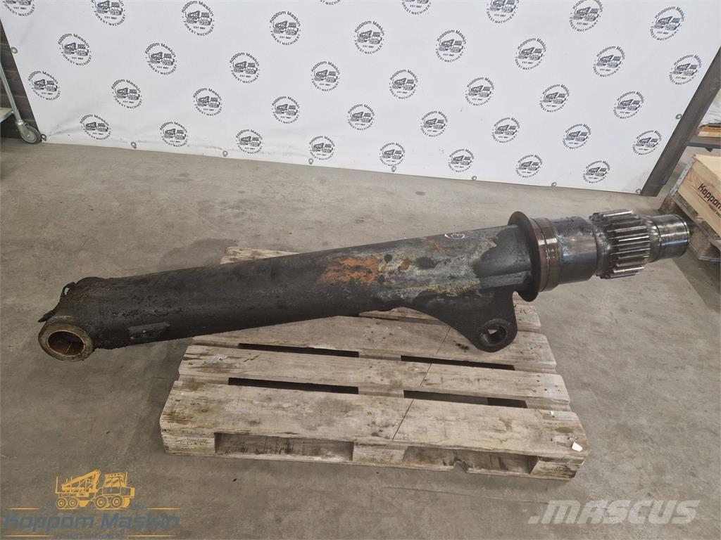 Komatsu 130F 货运起重机