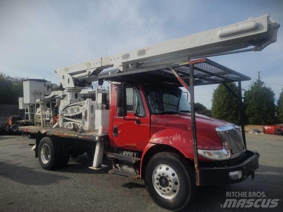 International 4300 车载式高空作业车
