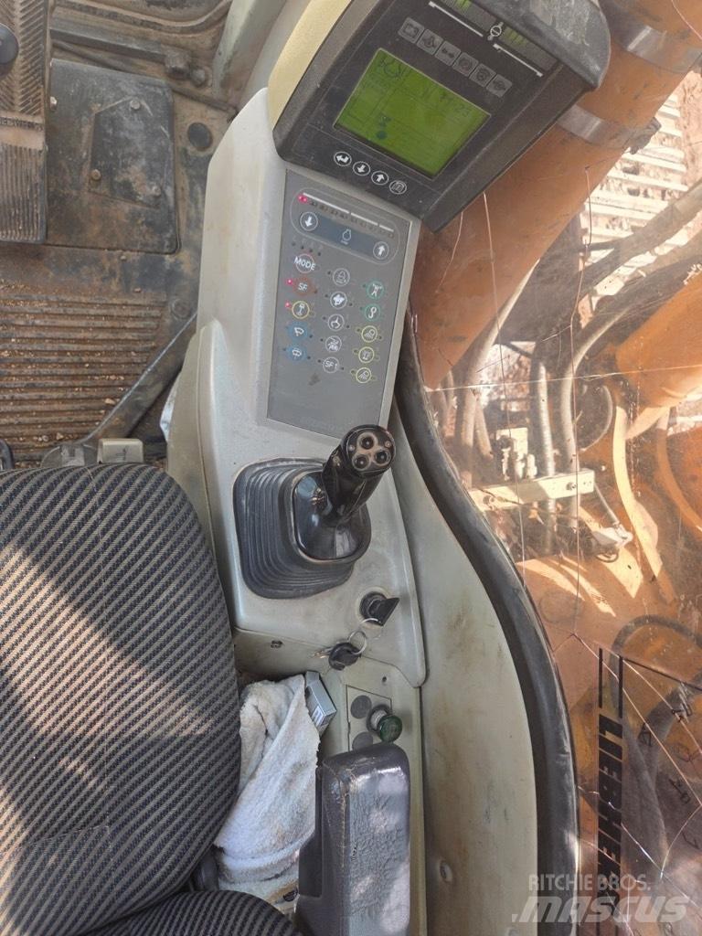 Liebherr 944 履带挖掘机