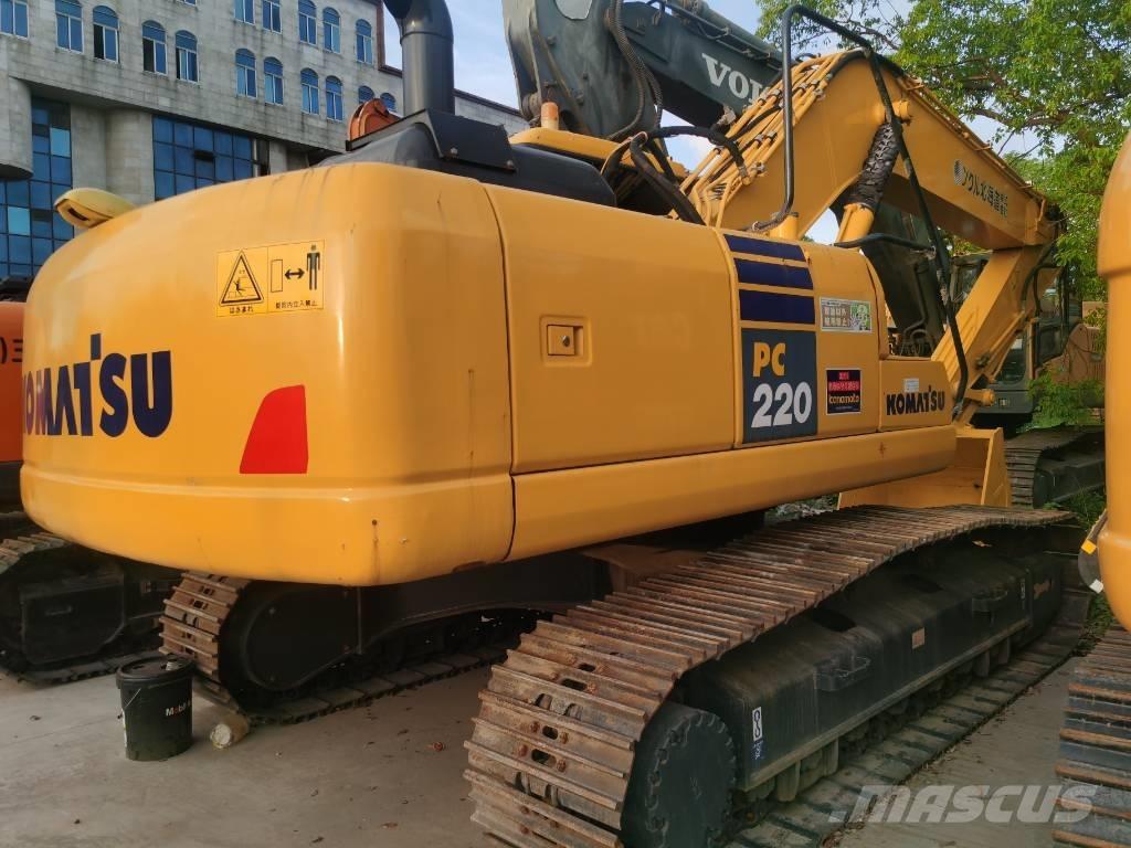 Komatsu PC 220-7 履带挖掘机