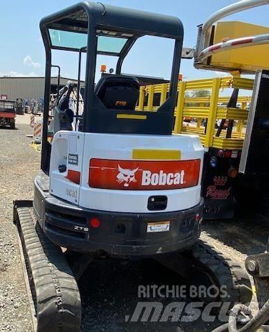 Bobcat E35i 小型挖掘机