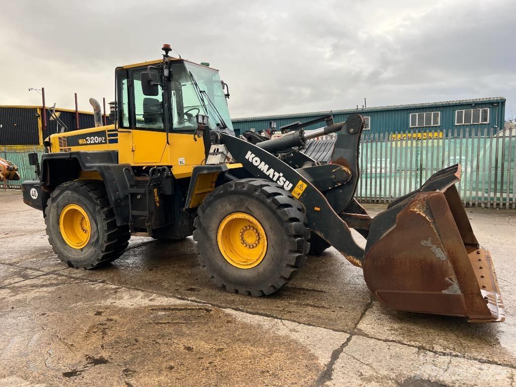 Komatsu WA320PZ-6 轮式装载机