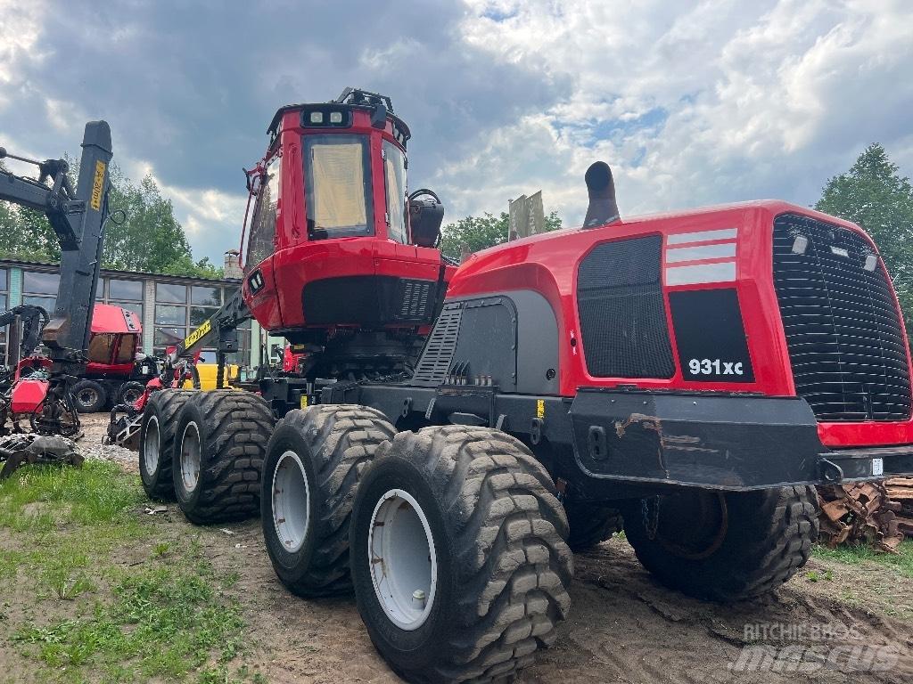 Komatsu 931 XC 收割机