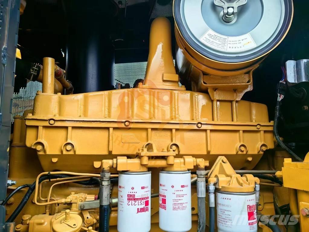 Shantui SD 32 履带式推土机