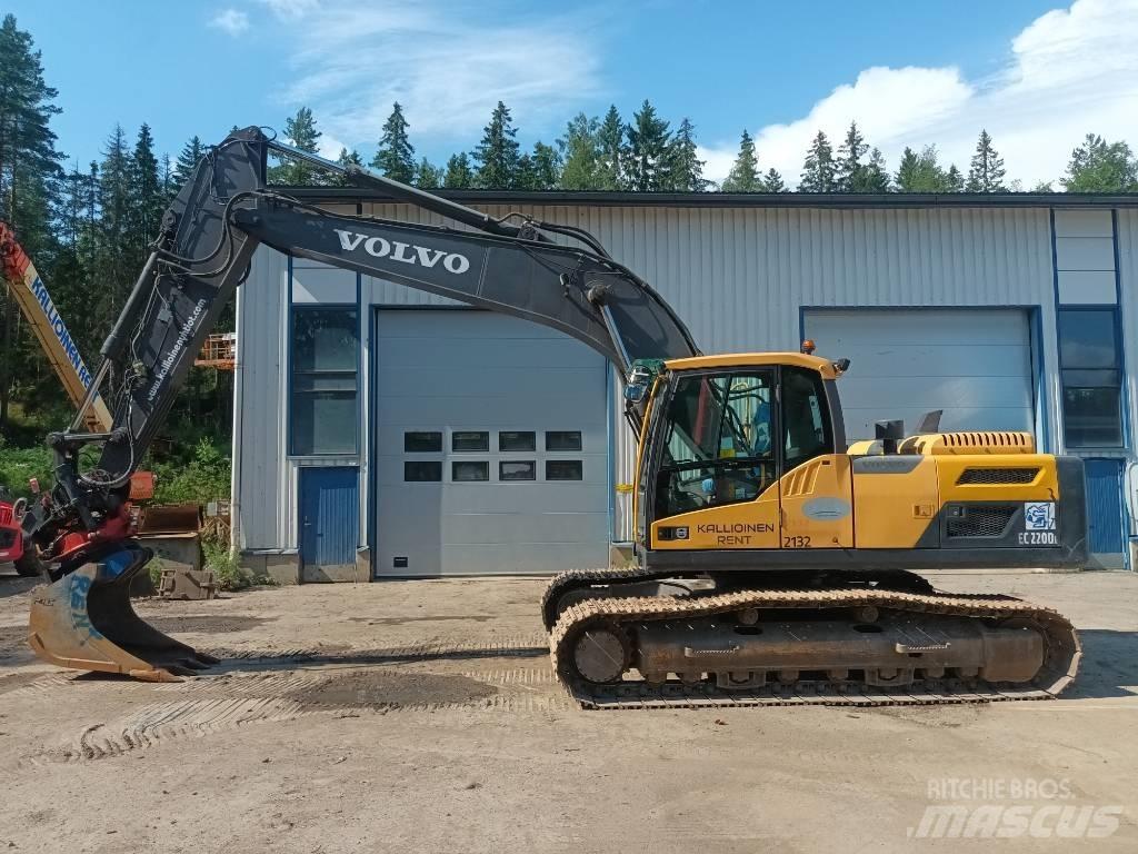 Volvo EC 220 DL 履带挖掘机