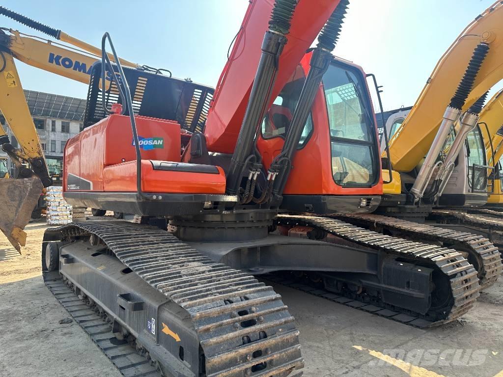 Doosan 300-7 履带挖掘机