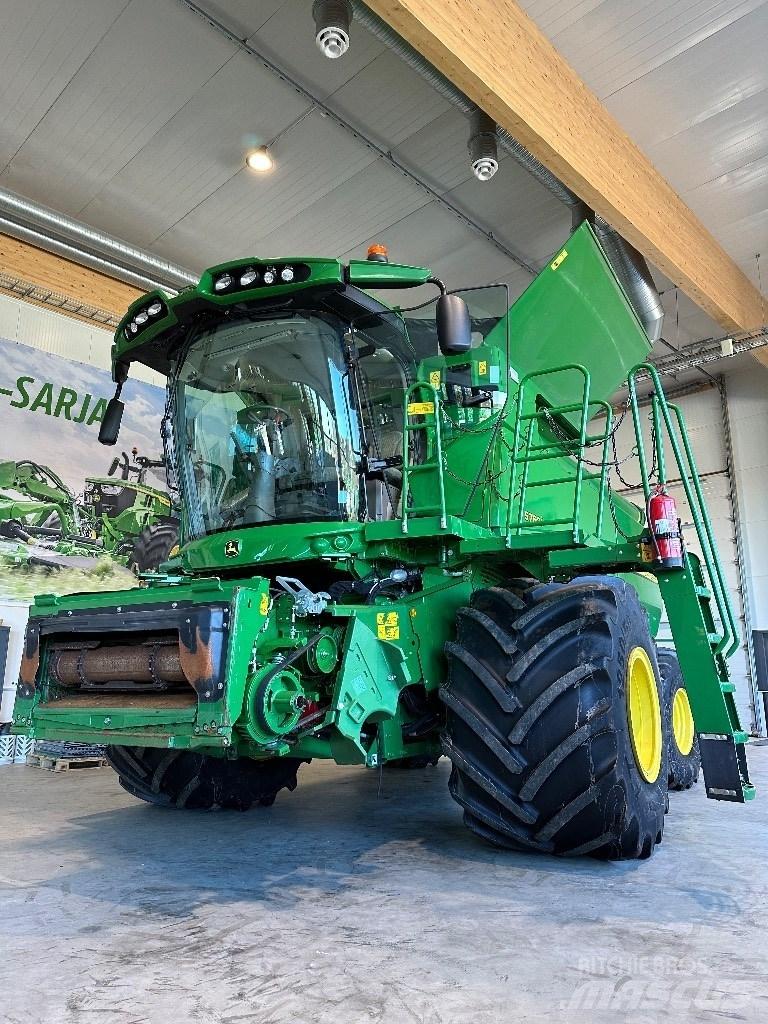 John Deere S760i 联合收割机