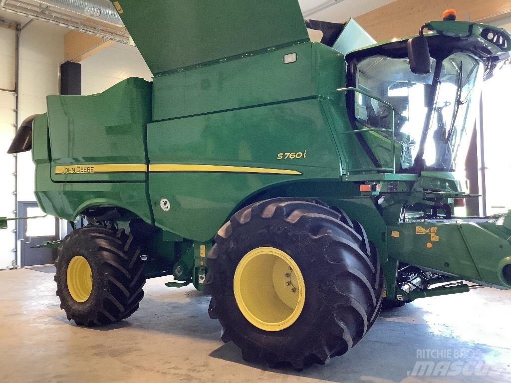 John Deere S760i 联合收割机