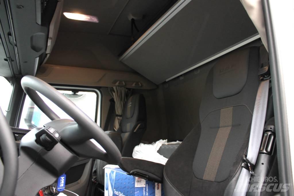DAF XF530 FAS 集装箱叉车