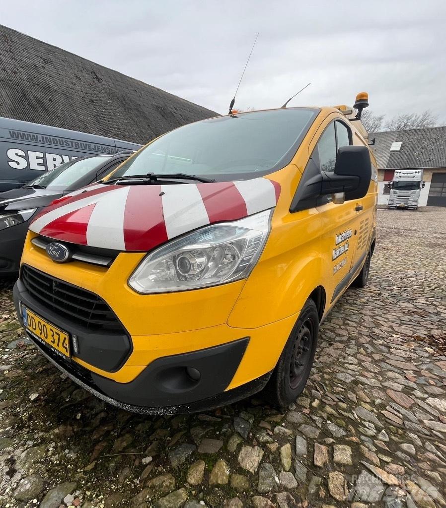 Ford Transit Custom 汽车