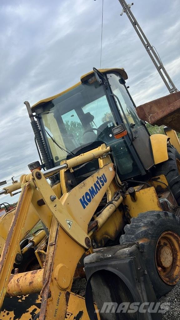 Komatsu WB 93 R 底盘和悬架